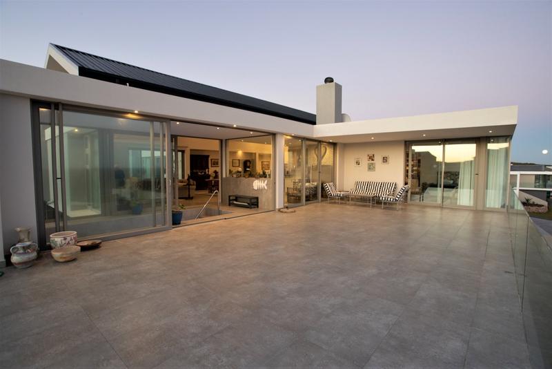 5 Bedroom Property for Sale in Pinnacle Point Golf Estate Western Cape